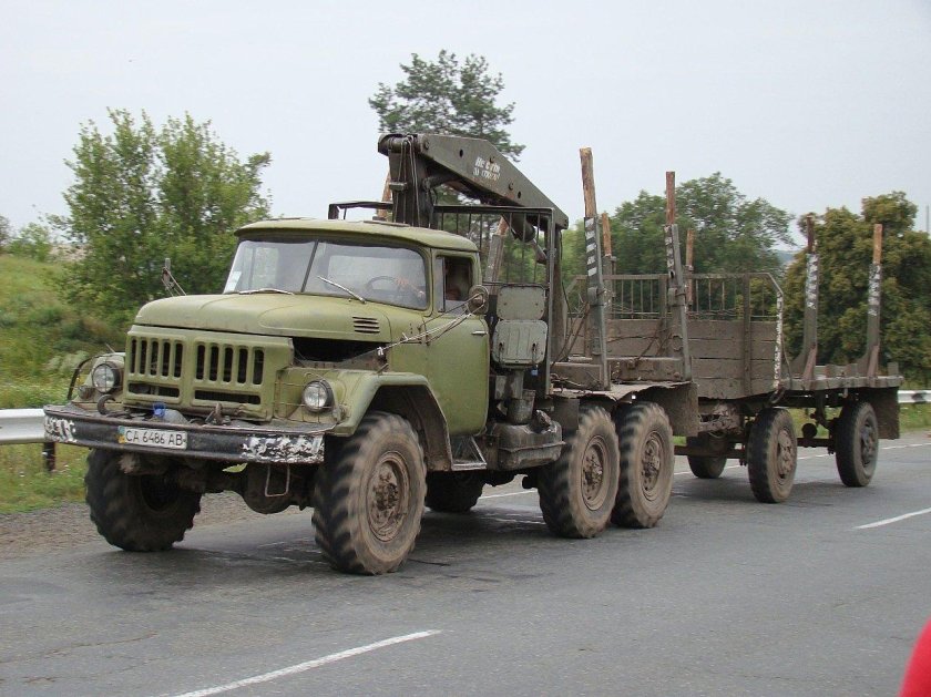 ЗИЛ 131 военный лесовоз