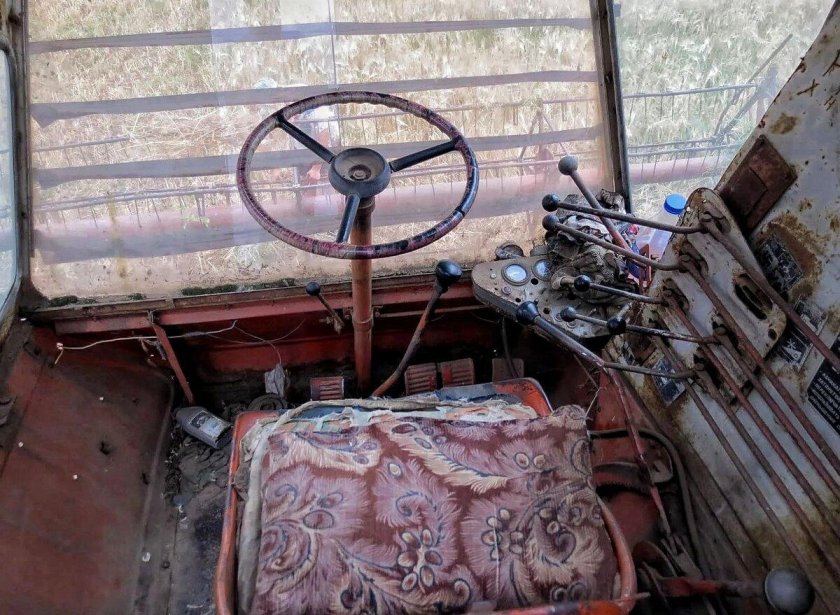 СК-5 Нива кабина