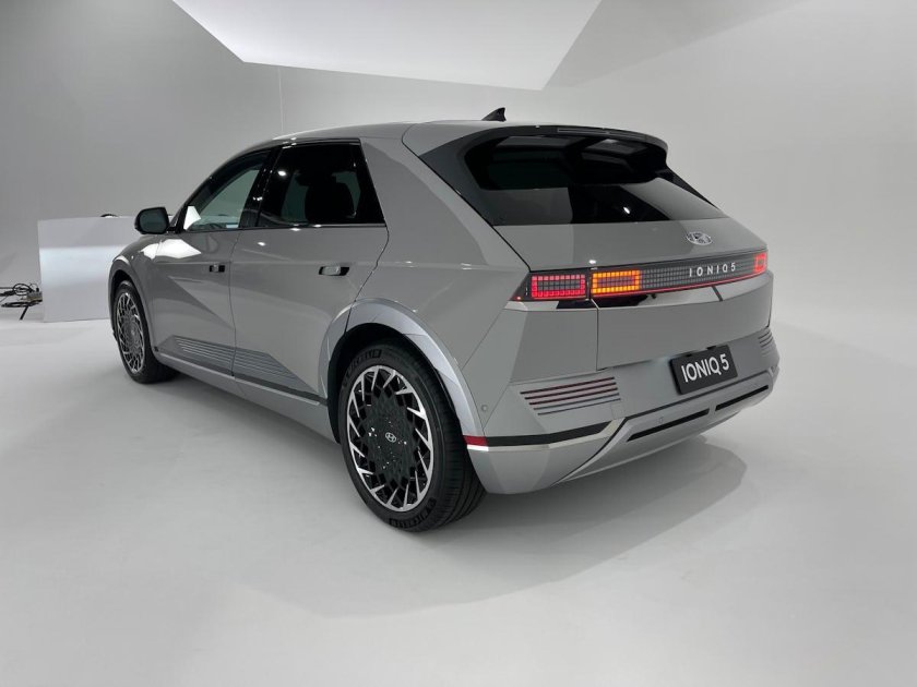 Хендай Iqniq 5