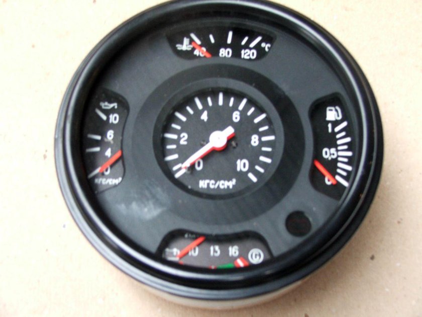 Щиток приборов ЗИЛ 4331