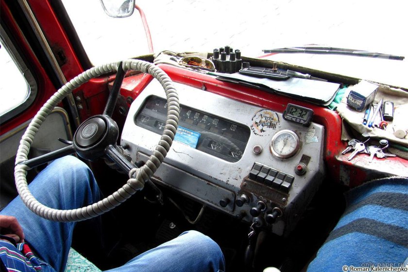 ПАЗ 672 кабина водителя