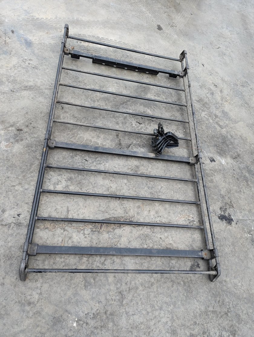 Мазда Бонго багажник на крышу