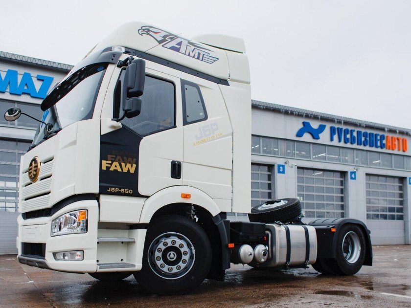 FAW j6p тягач