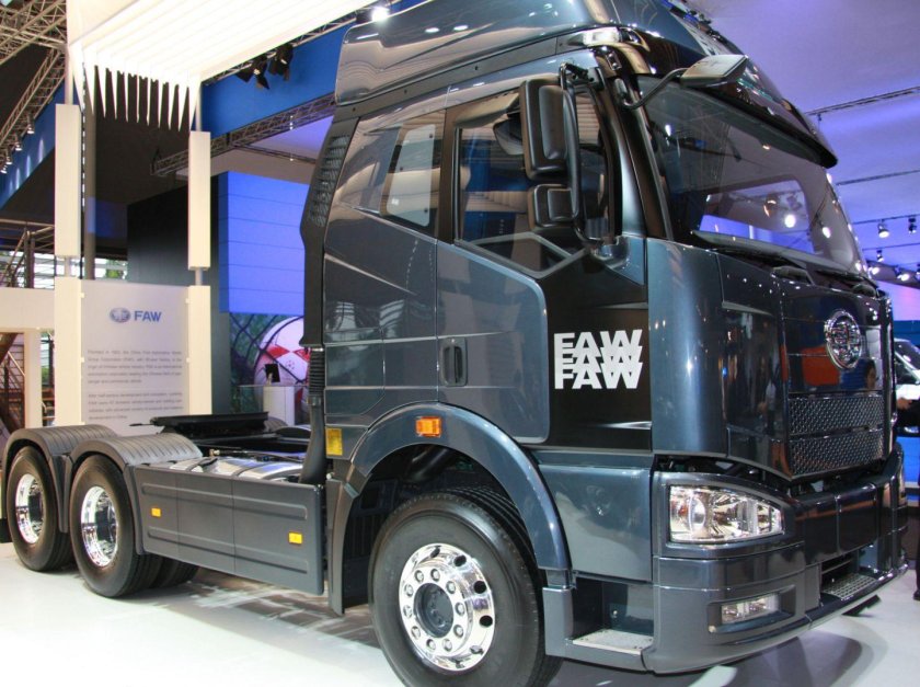FAW j6 тягач
