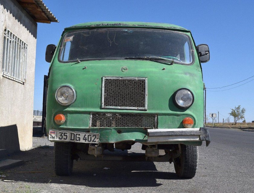 Ереванский автомобильный завод ЕРАЗ