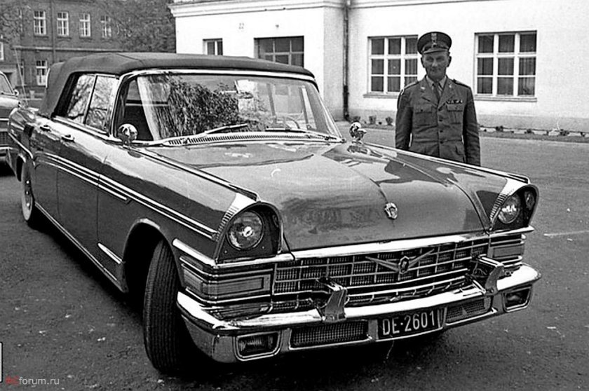 ЗИЛ 111 кабриолет парадный