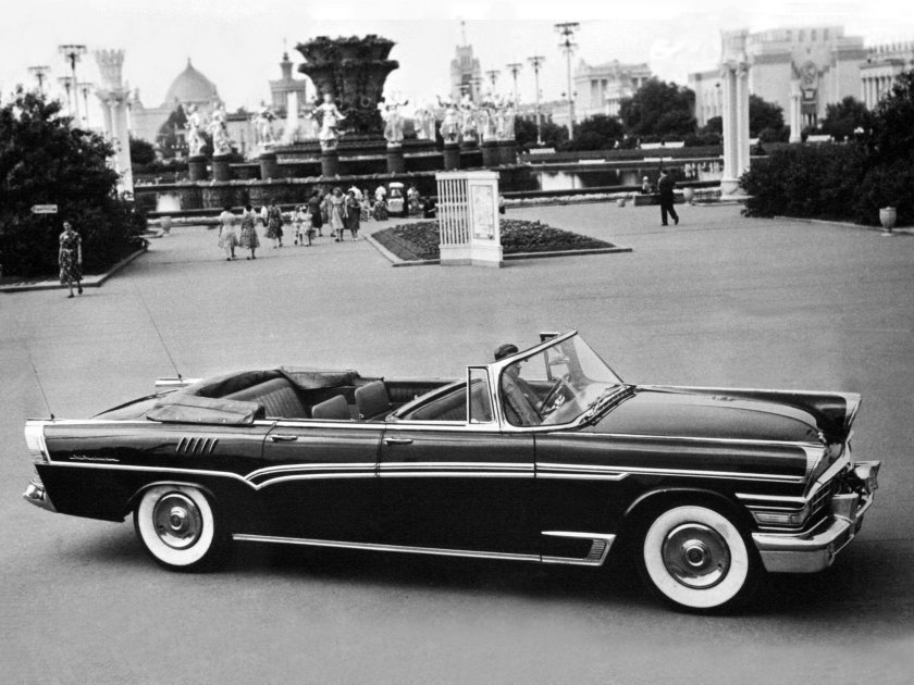 Машина ЗИЛ 111