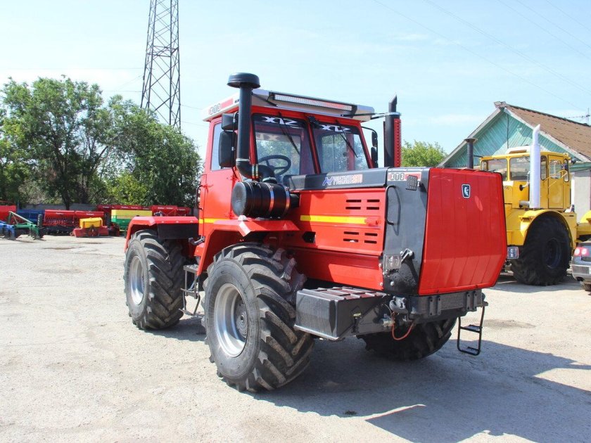 Трактор хтз т 150