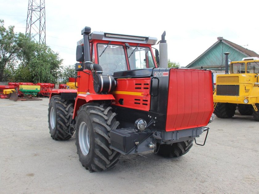 Трактор 2023
