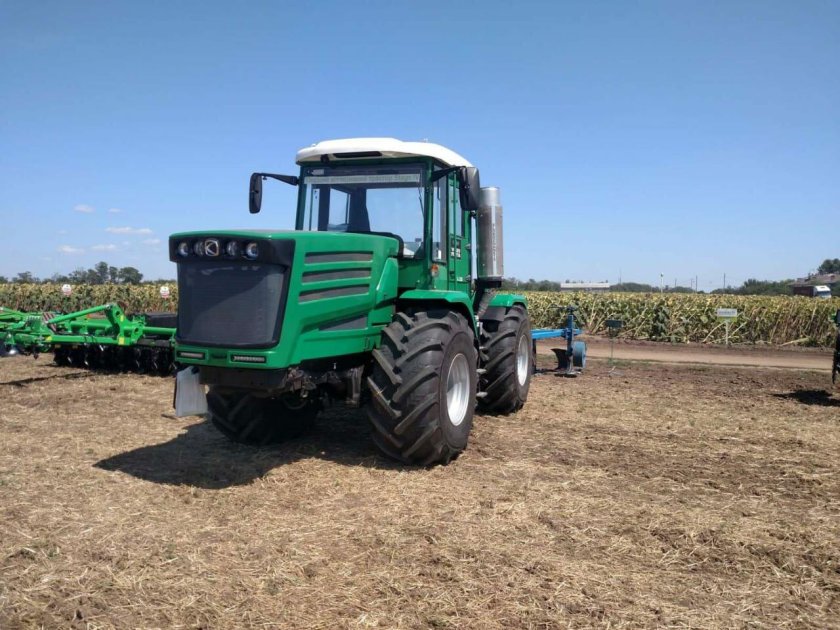 Трактор ХТА-208 "Слобожанец"