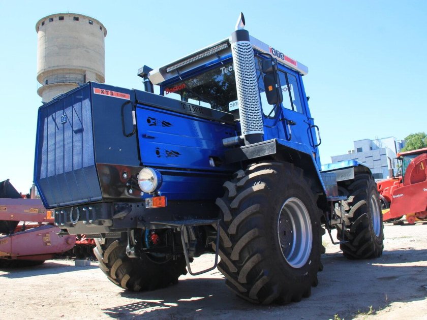 Трактор хтз т 150