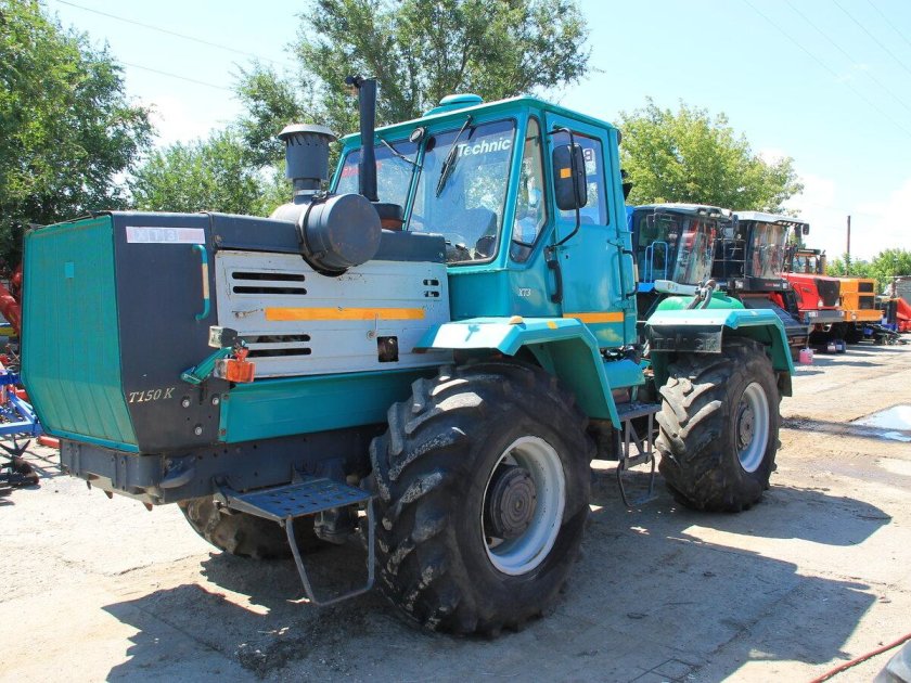 Трактор хтз т 150
