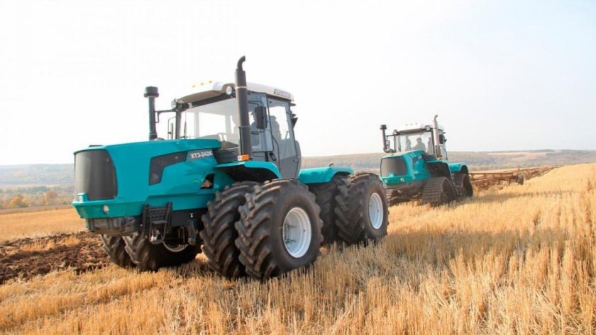 Трактор ХТЗ 242к