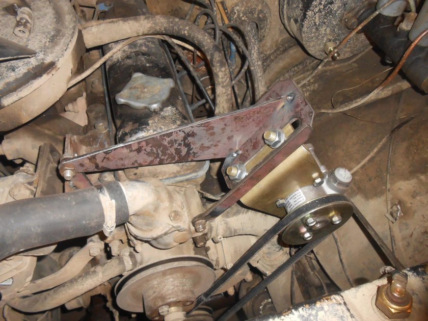 Кронштейн насоса ГУР УАЗ 469