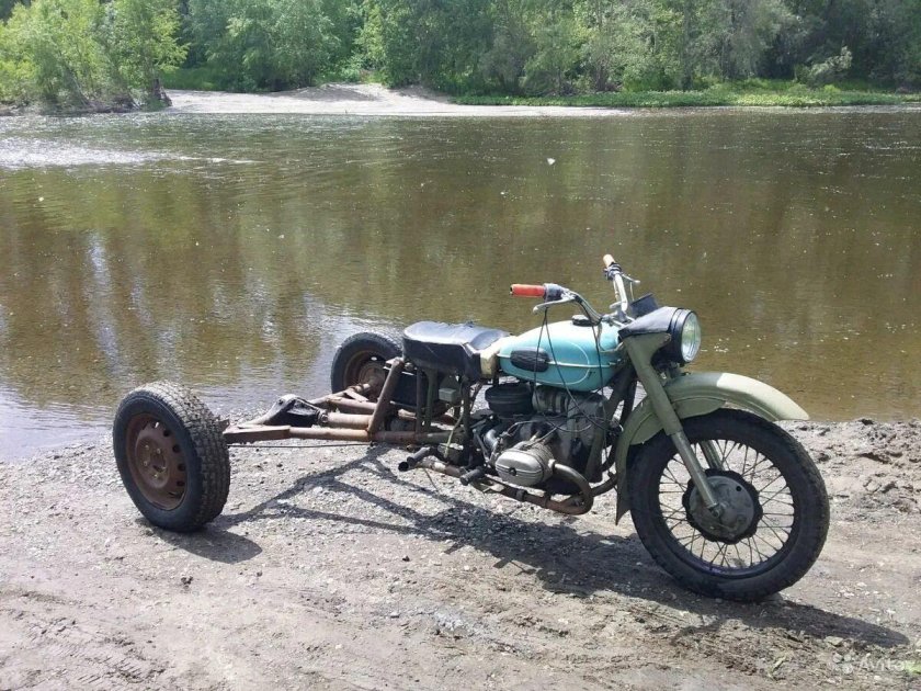 Мотоцикл Урал мотовездеход трицикл