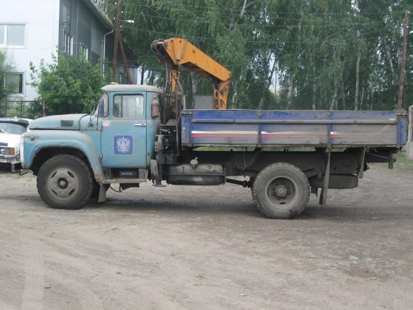 ЗИЛ манипулятор