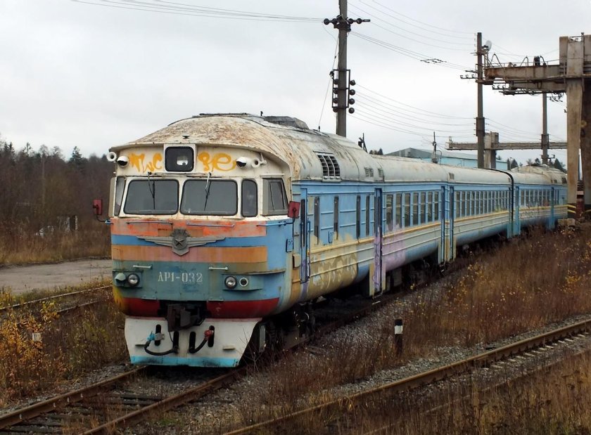 Дизель поезд др 1