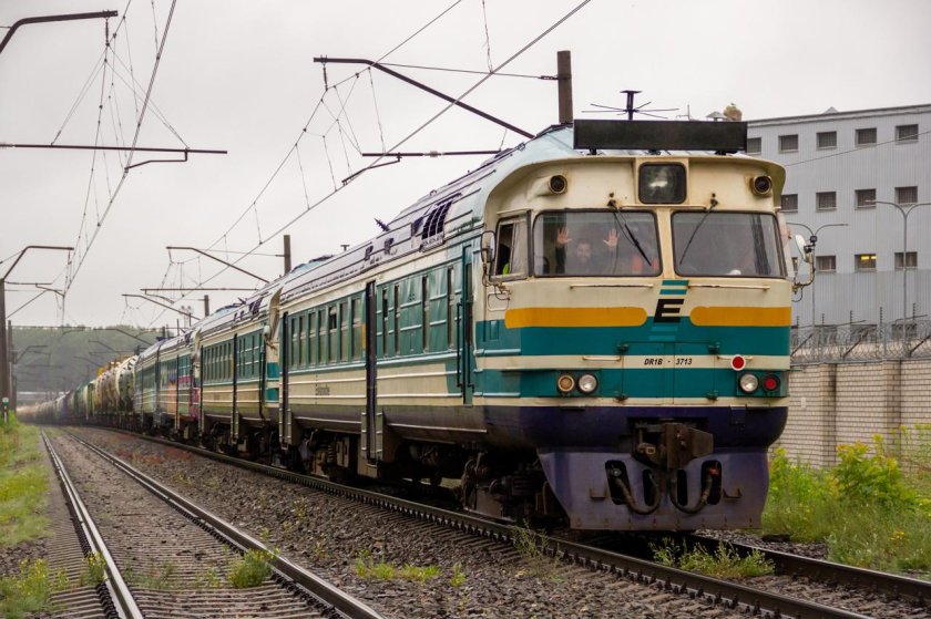 Дизельный поезд