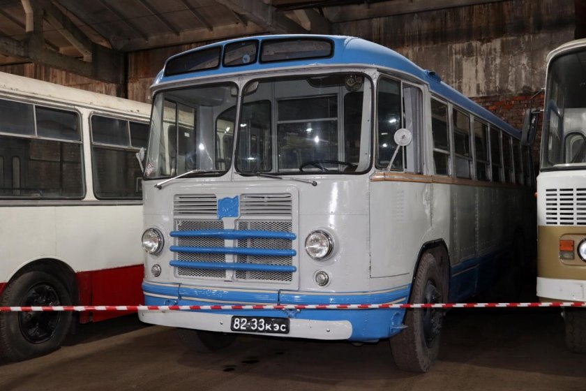 ЗИЛ-158 Ленинград