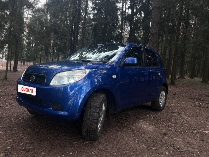 Автомобиль дайхатсу