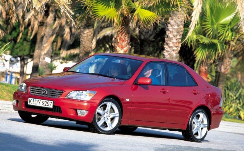 Lexus is 200 xe10