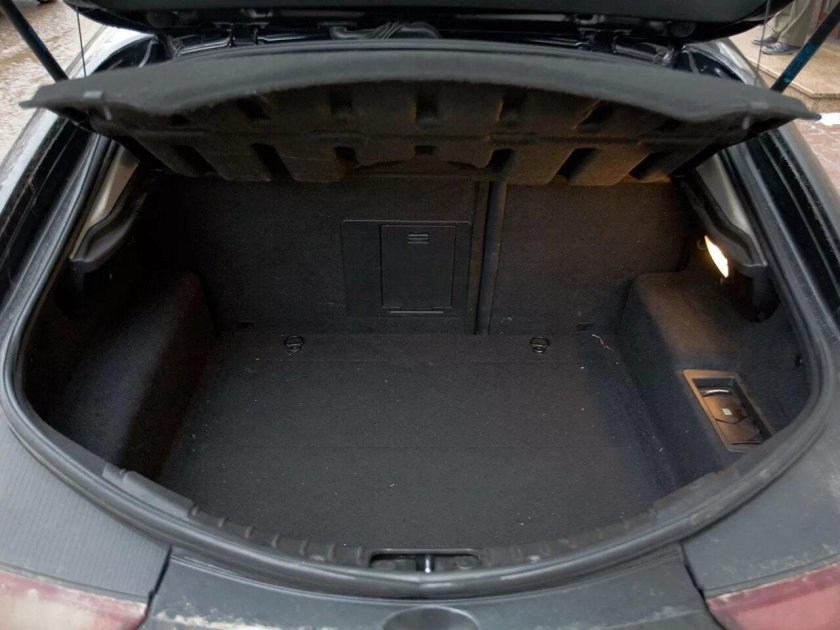 Alfa Romeo Brera багажник