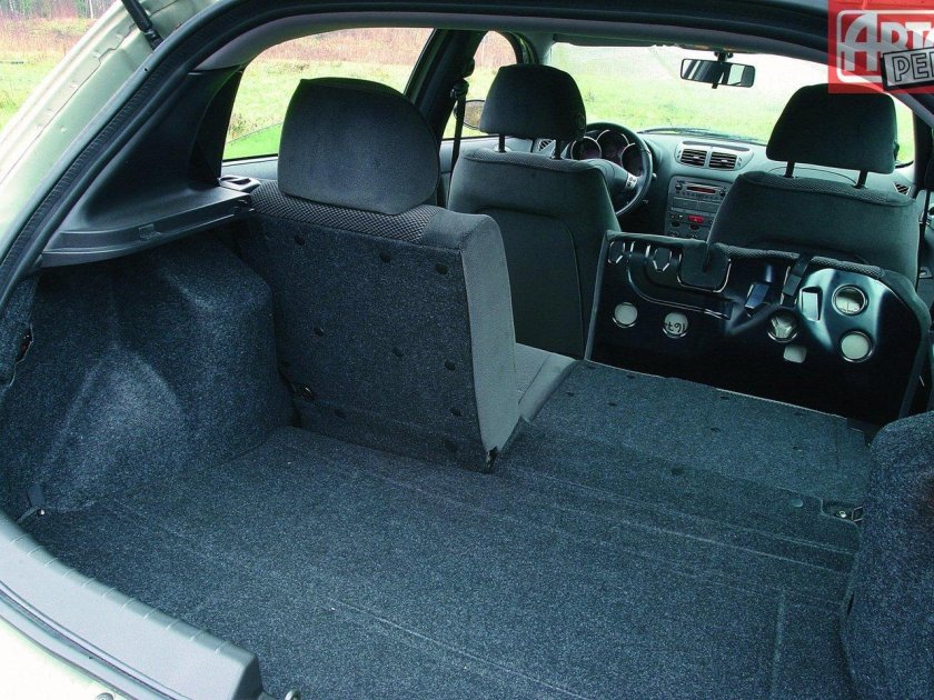 Alfa Romeo 156 универсал багажник