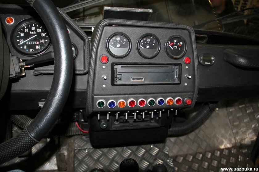 Панель приборов УАЗ 469 Хантер