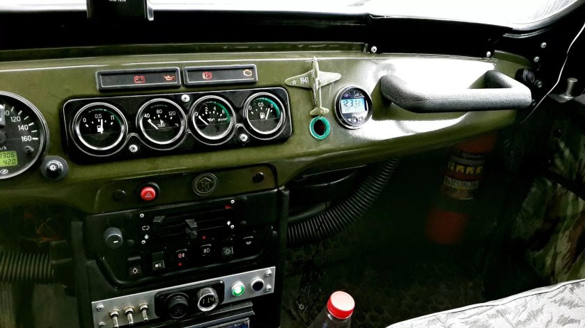 УАЗ 469 Хантер салон