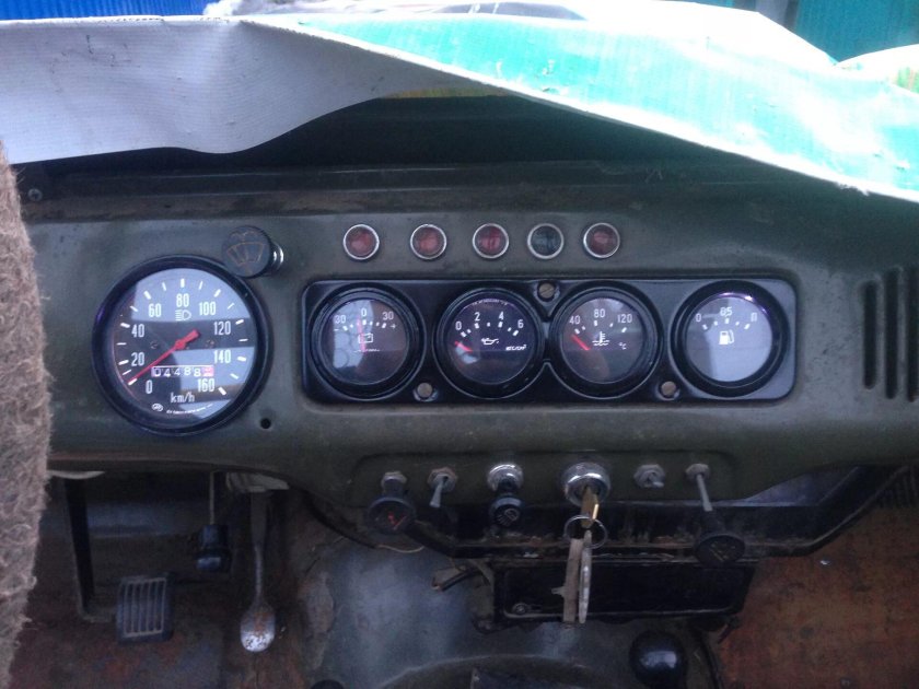 УАЗ 31512 приборная панель