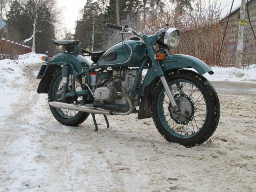 Мотоцикл Урал м 66