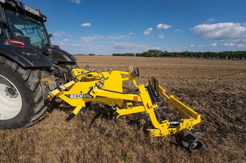 Глубокорыхлитель беднар