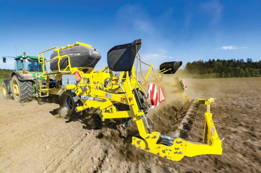 Глубокорыхлитель Беднар