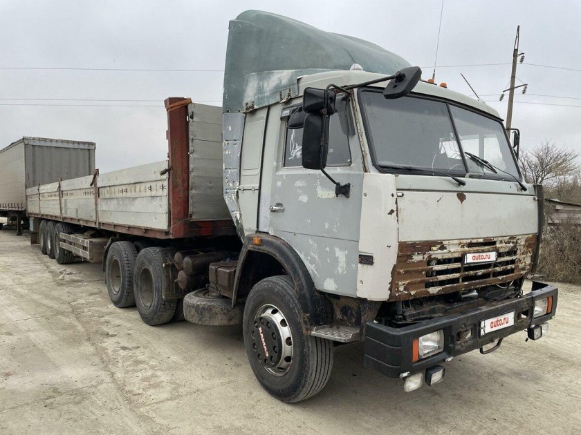 Седельный тягач камаз