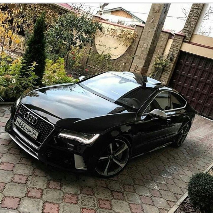 Ауди рс7 черная