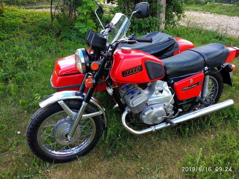 Мотоцикл ИЖ Планета 5 и Юпитер