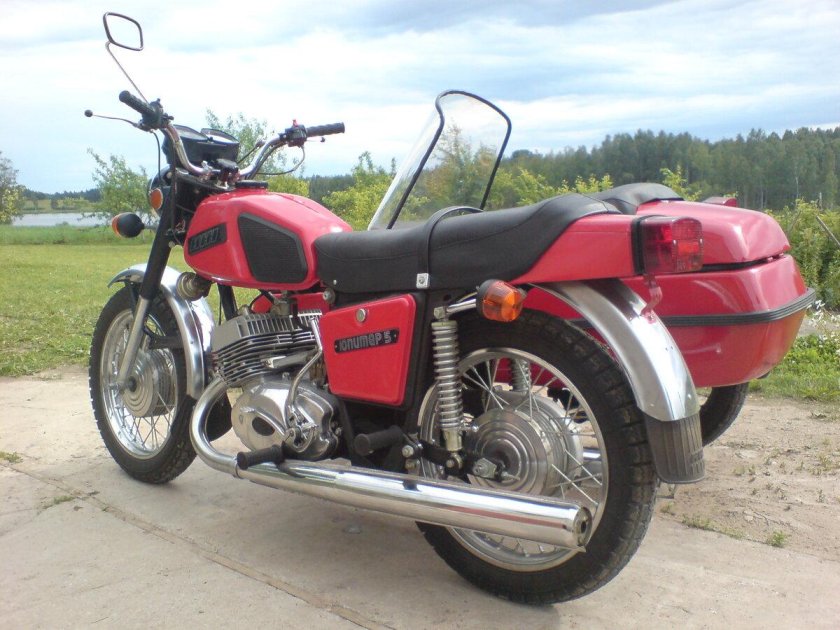 Мотоцикл ИЖ Планета 5 и Юпитер