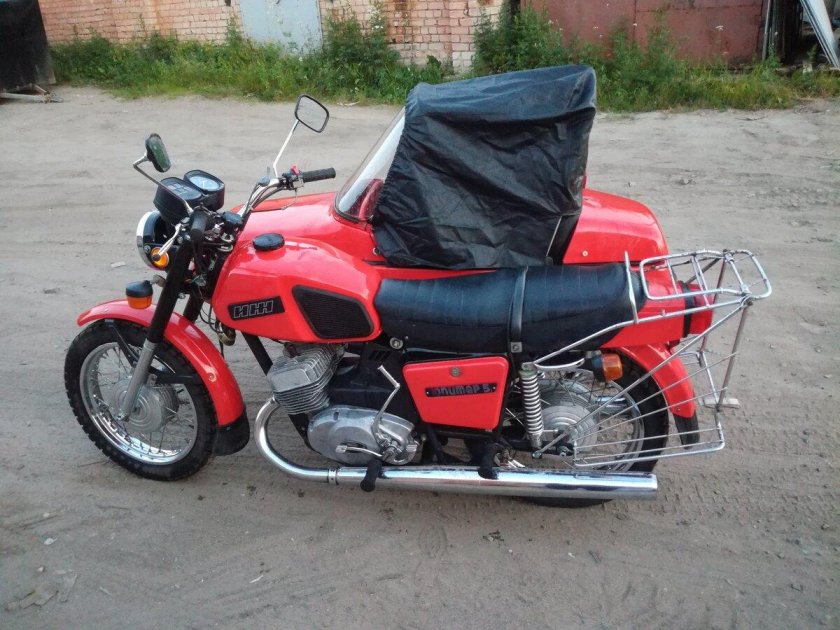 ИЖ Юпитер 5 красный