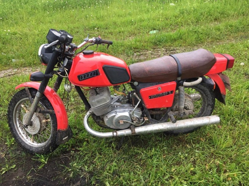 ИЖ Юпитер красный