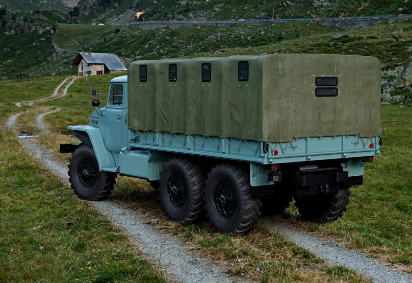 Урал-375д автомобиль