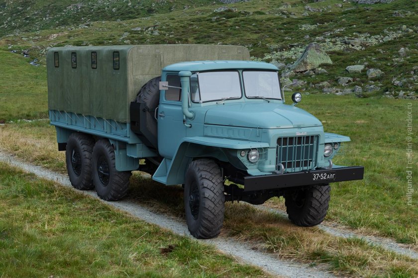Грузовик Урал 375д