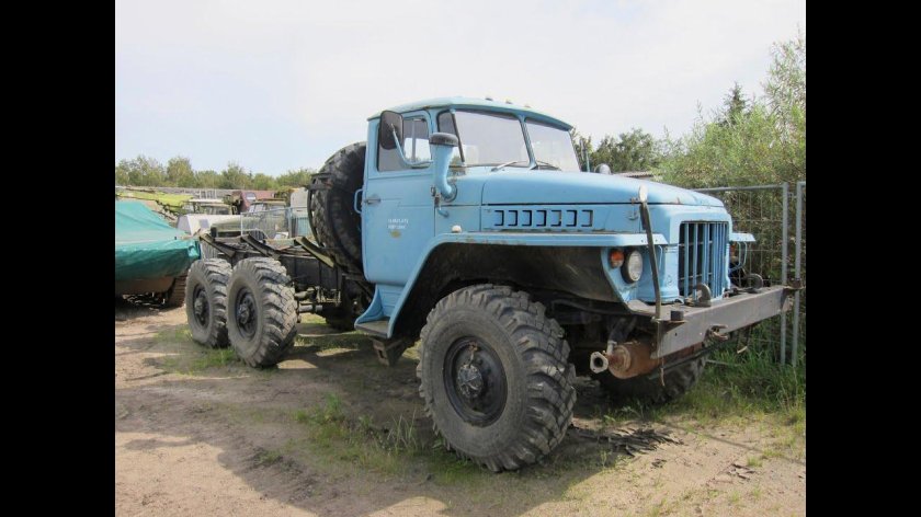 Урал 375 бортовой