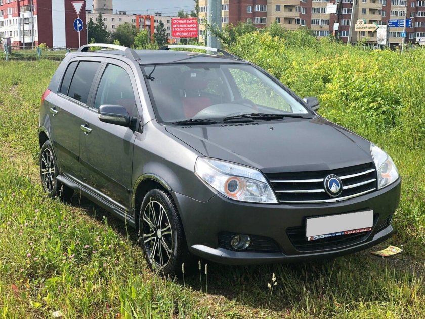 Geely MK Cross