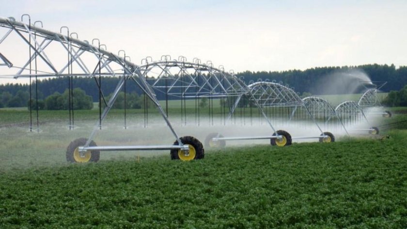 Оросительная система дождевальная машина