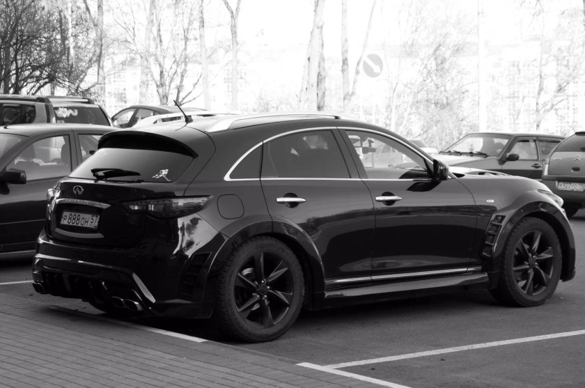 Инфинити fx35 черный