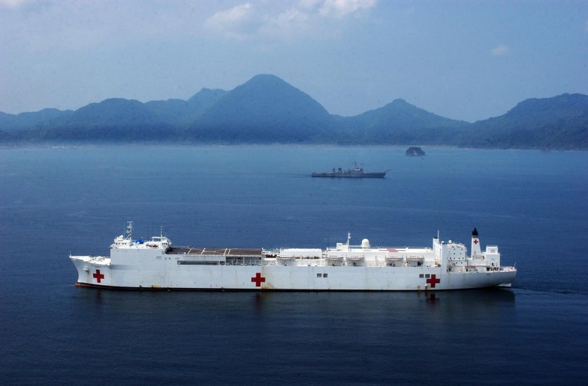 Госпитальное судно ВМС НОАК "Мирный Ковчег"