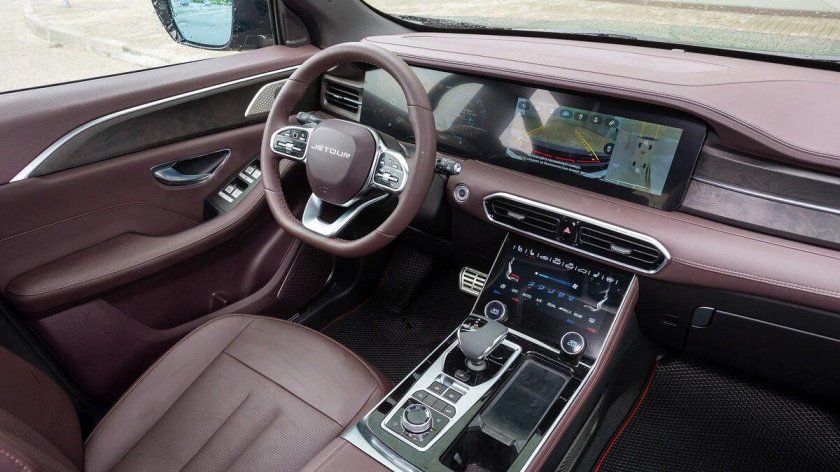 Jetour x 90 plus салон