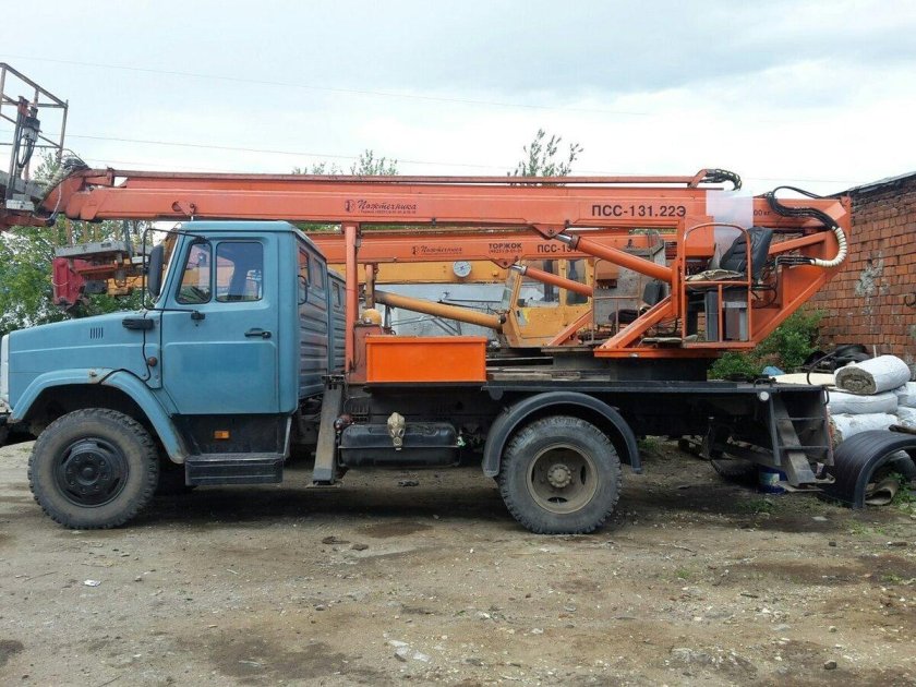 Автовышка зил