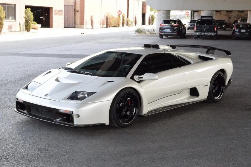Lamborghini Diablo v12