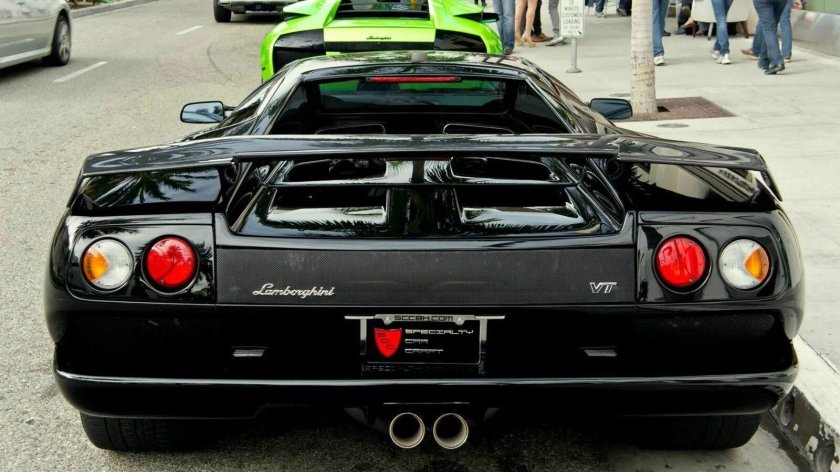 Lamborghini Diablo задние фонари